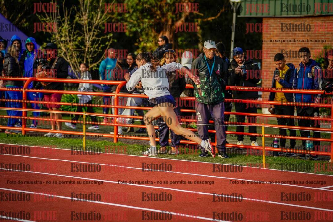 Fotos de los relevos 4x400 m de mujeres