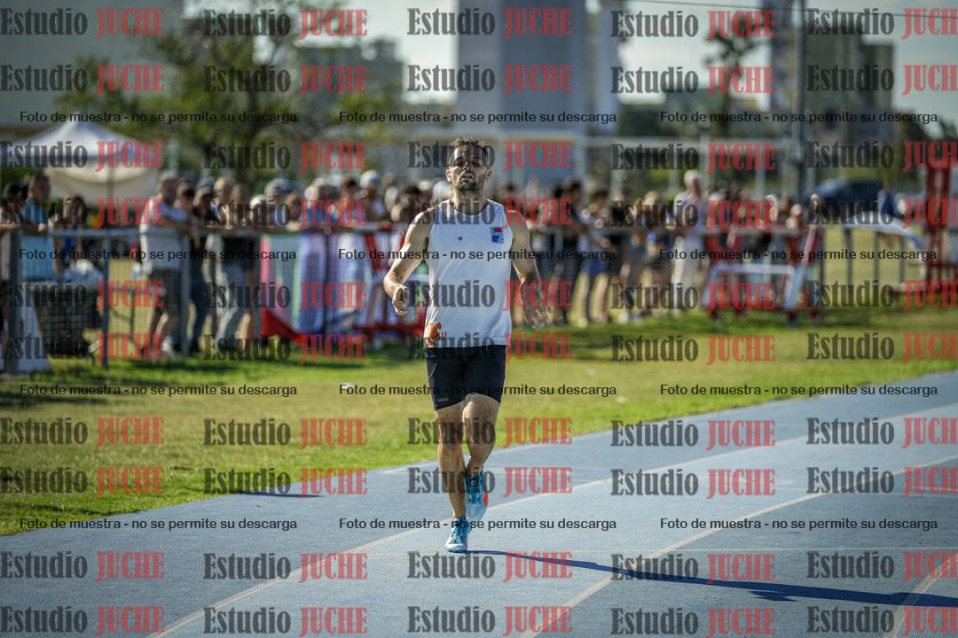 Fotos de los 400 m llanos de varones
