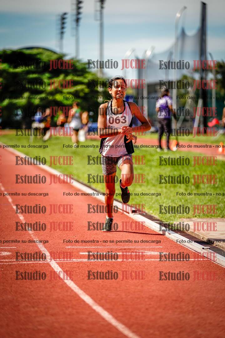 Fotos de los 600 m de mujeres