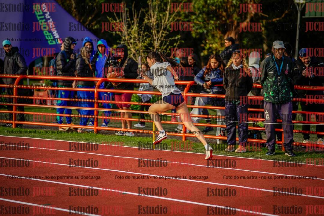 Fotos de los relevos 4x400 m de mujeres