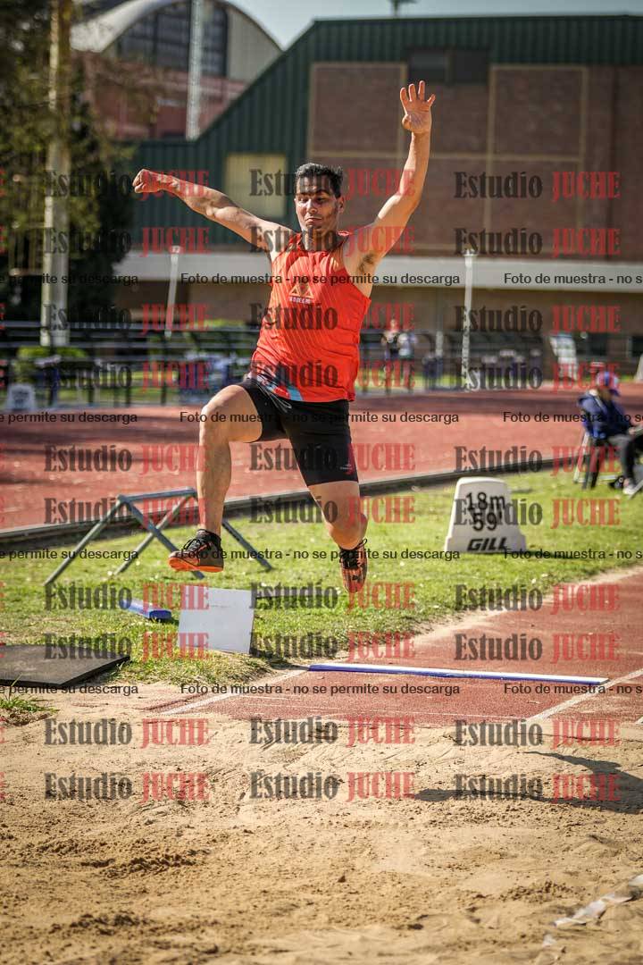 Fotos del salto en largo de varones - ambas categorías