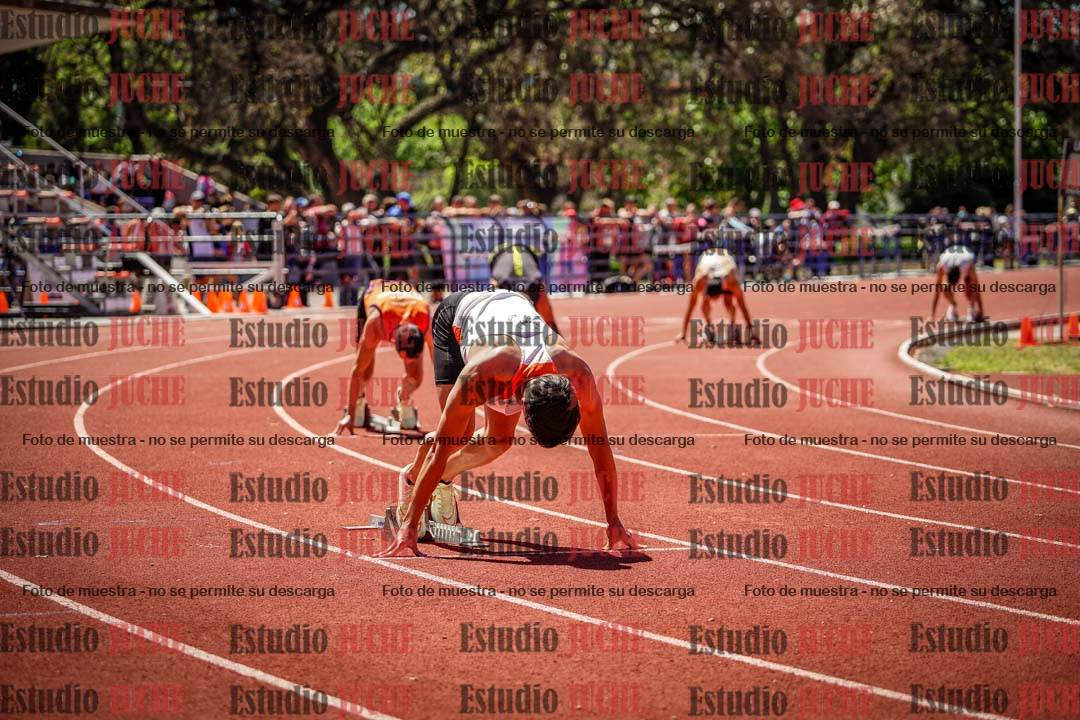 Fotos de los 400 m llanos de varones