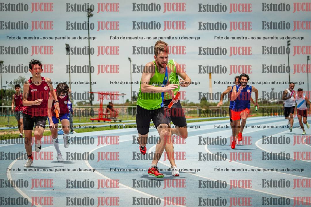 Fotos de las postas 4x200 m llanos de varones