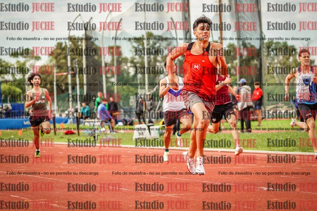 Fotos de los 400 m llanos de varones