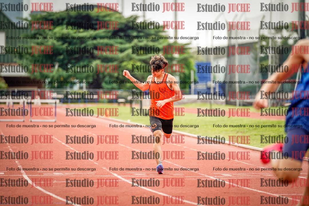 Fotos de los 400 m con vallas de varones