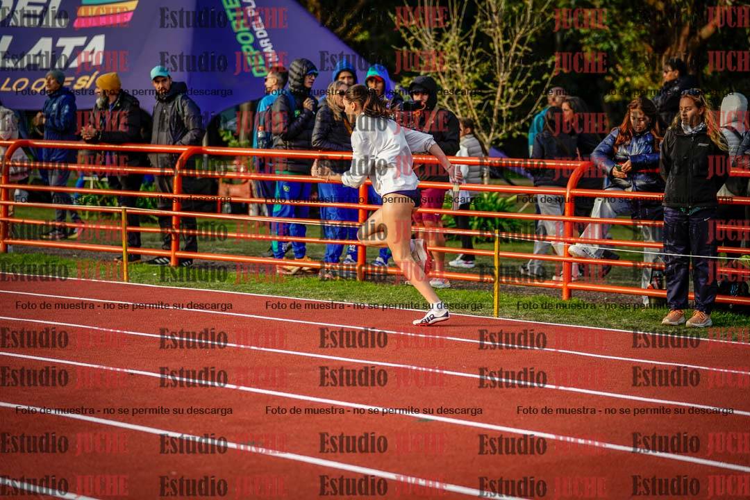Fotos de los relevos 4x400 m de mujeres