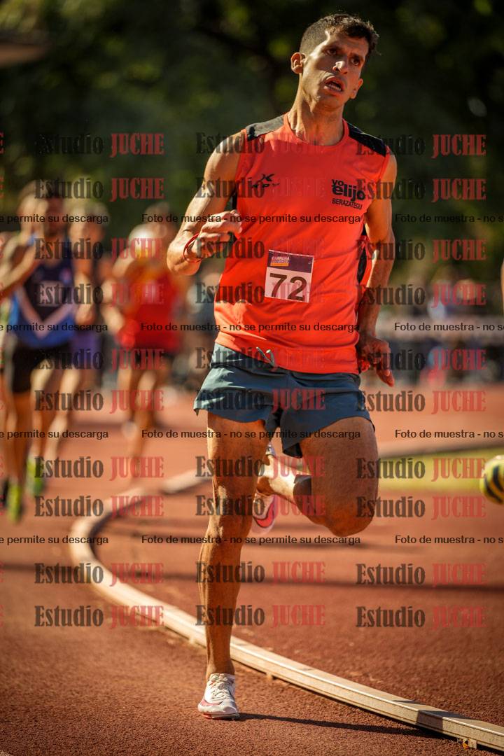 Fotos de los 800 m llanos de varones
