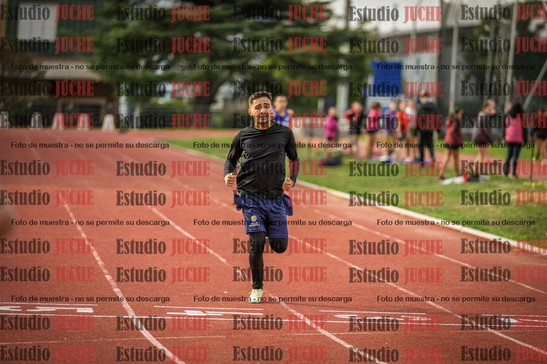 Fotos de los 400 m llanos de varones