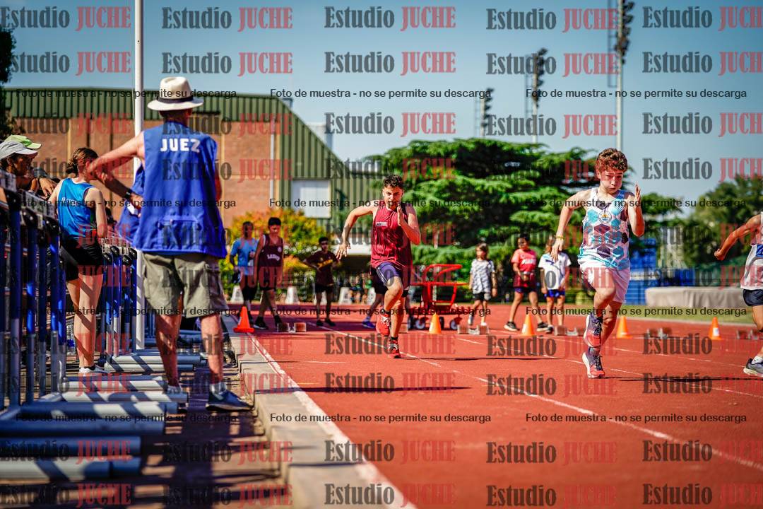 Fotos de los 50 m llanos de varones