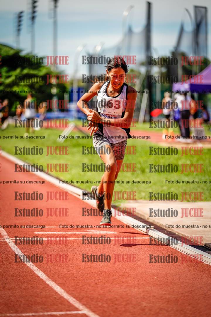 Fotos de los 600 m de mujeres