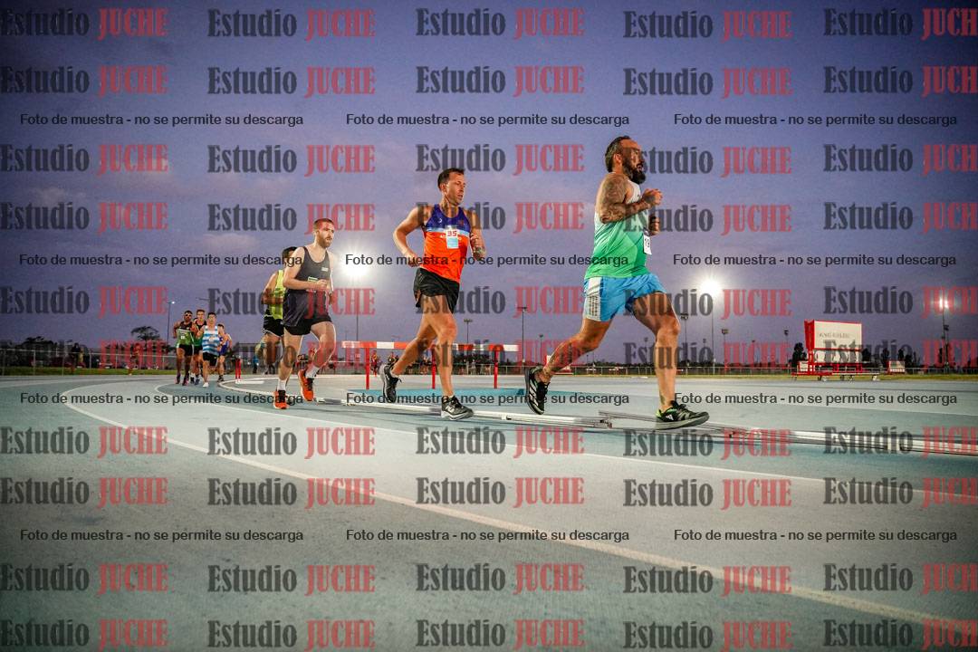 Fotos de los 3000 m llanos de varones