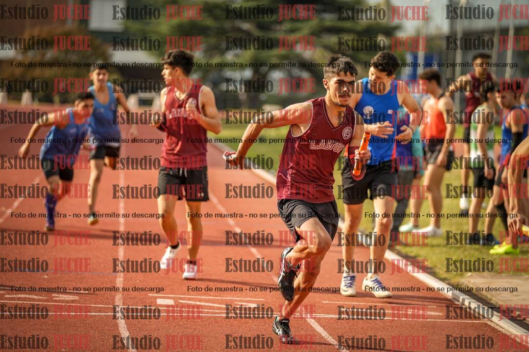 Fotos de las postas 4x400 m llanos de varones