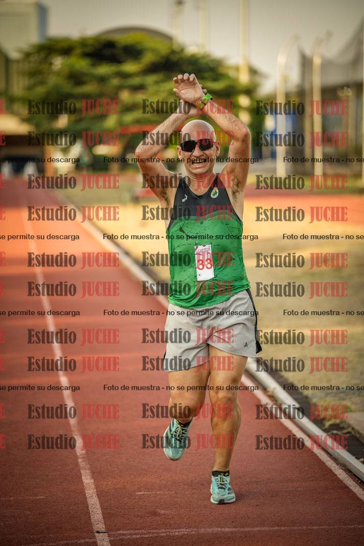 Fotos de los 5000 m llanos de mujeres y varones