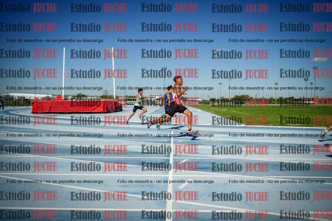 Fotos de los 150 m llanos de varones