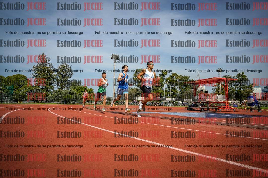Fotos de los 3000 m llanos de varones