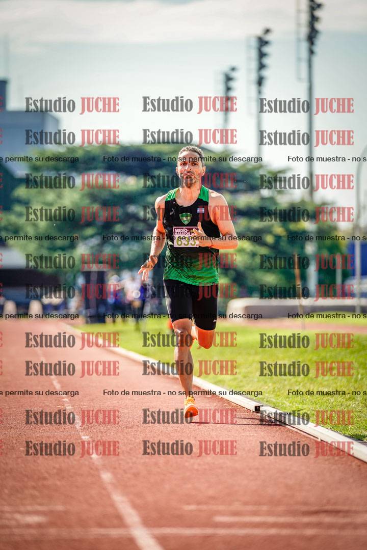 Fotos de los 800 m llanos de varones