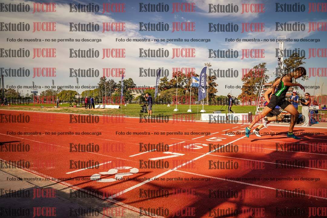 Fotos de los 400 m llanos de varones