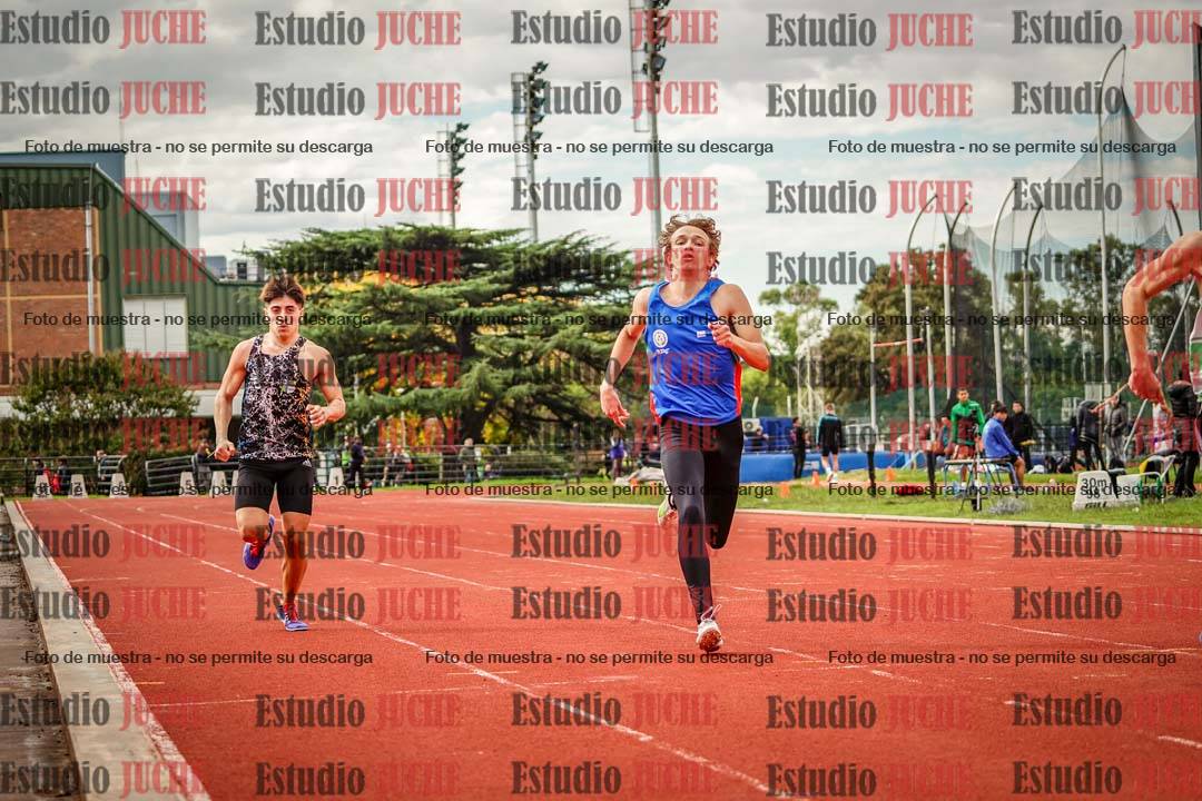 Fotos de los 400 m llanos de varones
