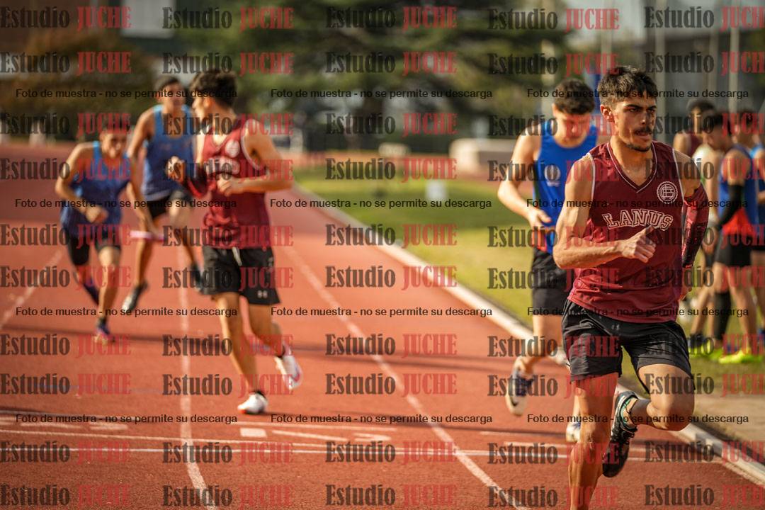 Fotos de las postas 4x400 m llanos de varones