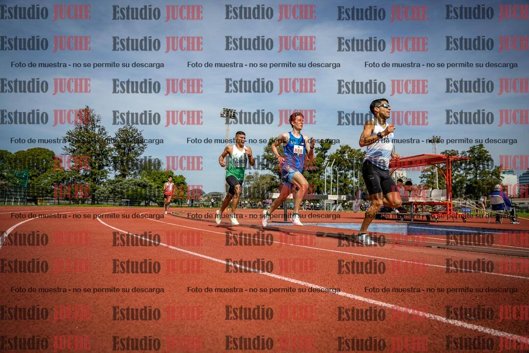 Fotos de los 3000 m llanos de varones