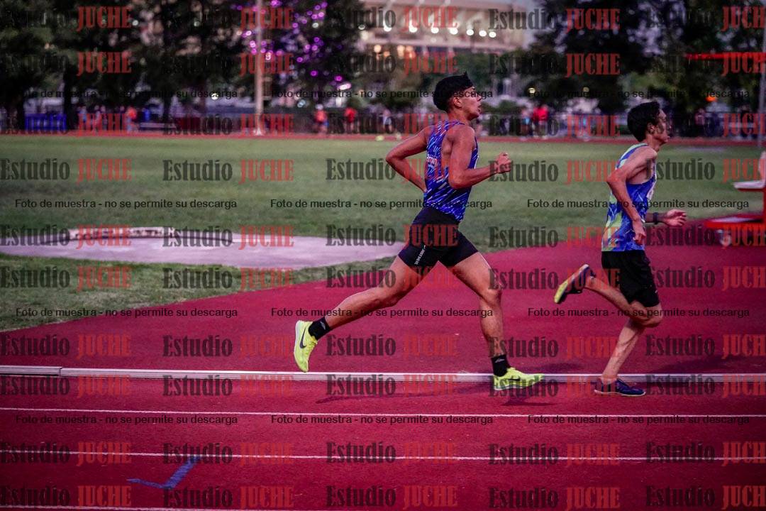 Fotos de los 1500 m llanos de varones