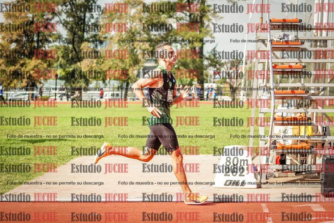 Fotos de los 800 m llanos de varones
