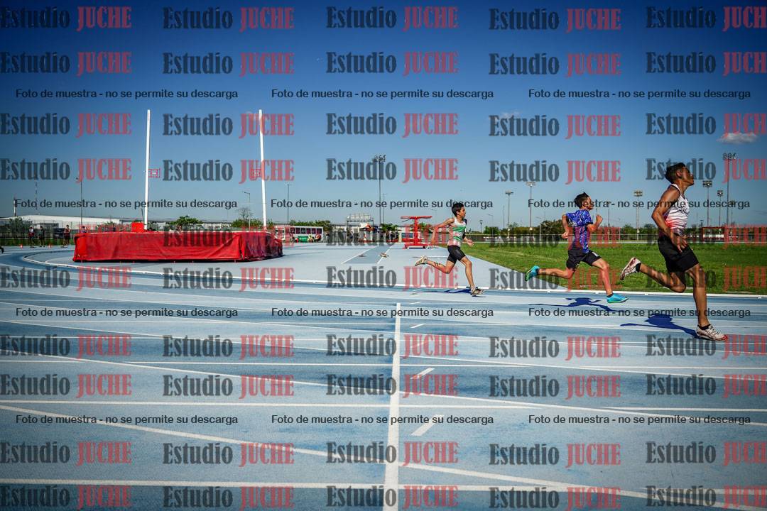 Fotos de los 150 m llanos de varones