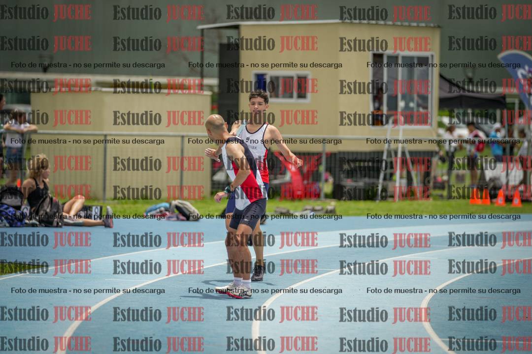 Fotos de las postas 4x200 m llanos de varones