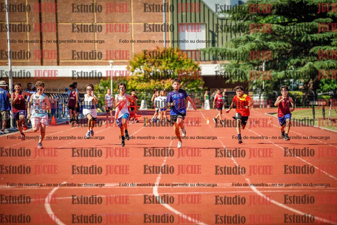Fotos de los 50 m llanos de varones