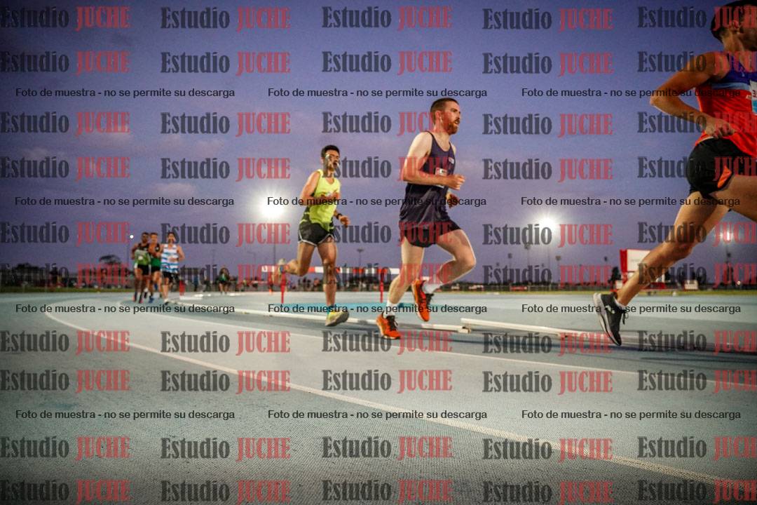 Fotos de los 3000 m llanos de varones
