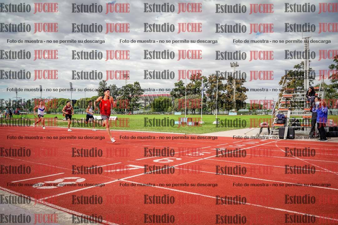 Fotos de los 400 m llanos de varones