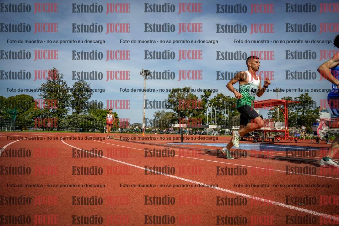 Fotos de los 3000 m llanos de varones