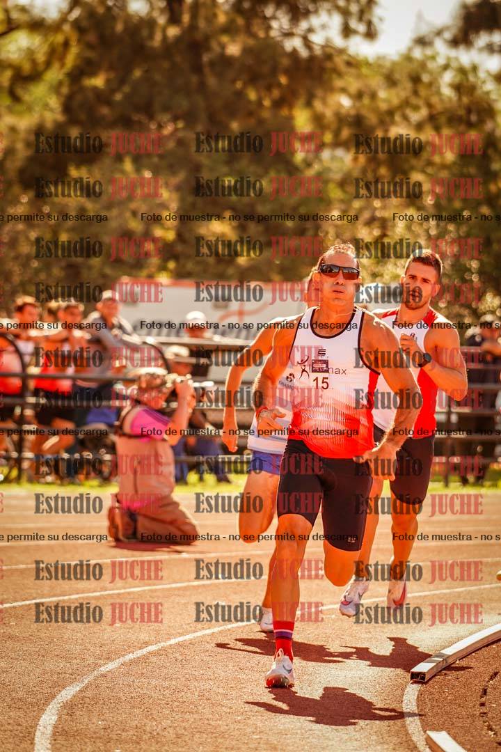 Fotos de los 800 m llanos de varones