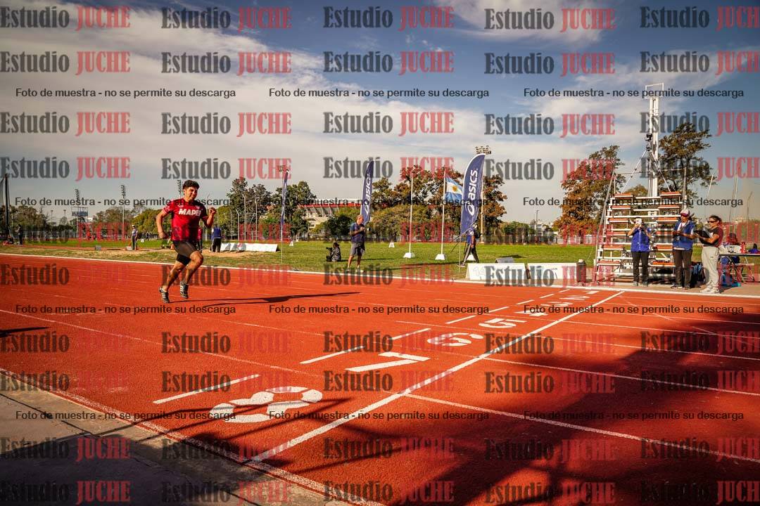 Fotos de los 400 m llanos de varones