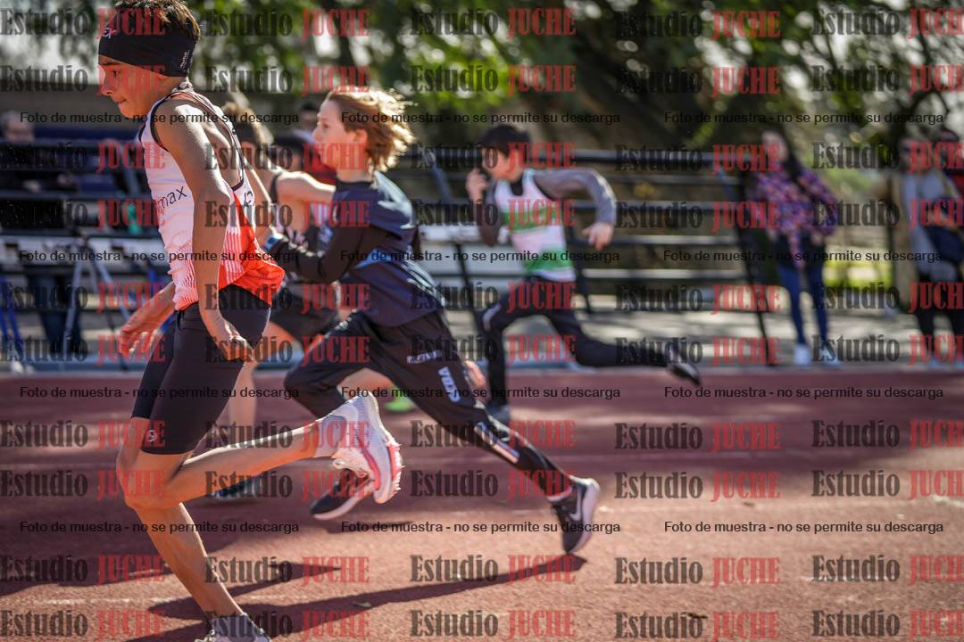 Fotos de los 50 m llanos de varones