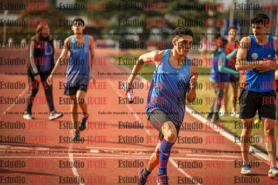 Fotos de las postas 4x400 m llanos de varones