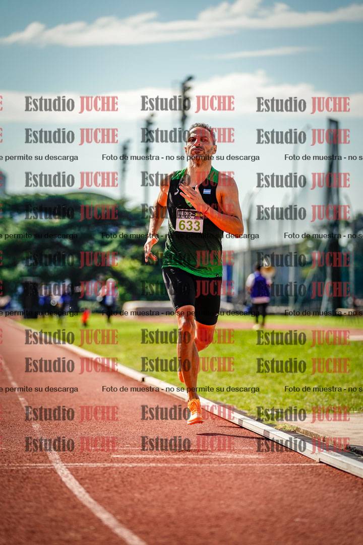 Fotos de los 800 m llanos de varones