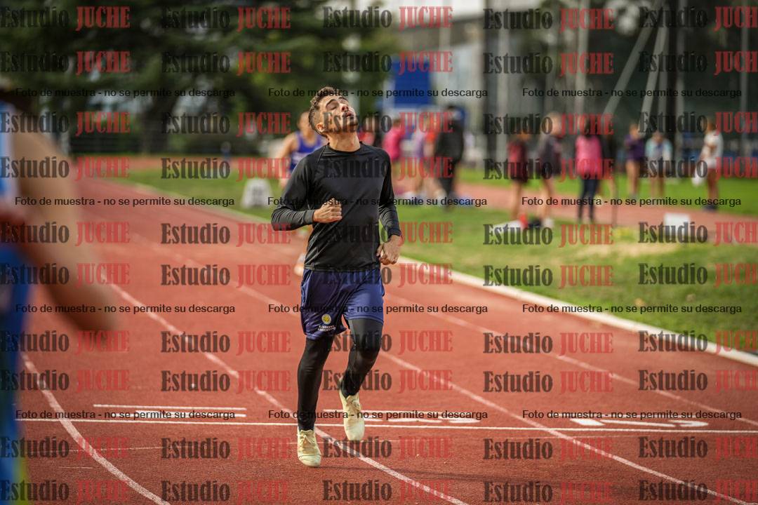 Fotos de los 400 m llanos de varones