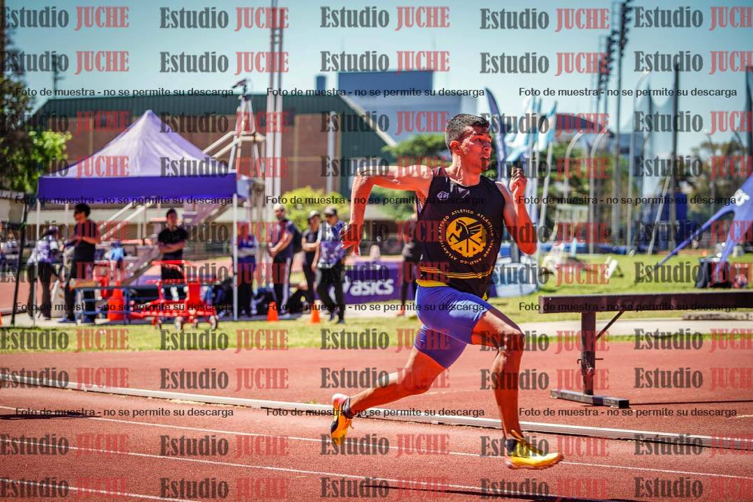 Fotos de los 400 m llanos de varones
