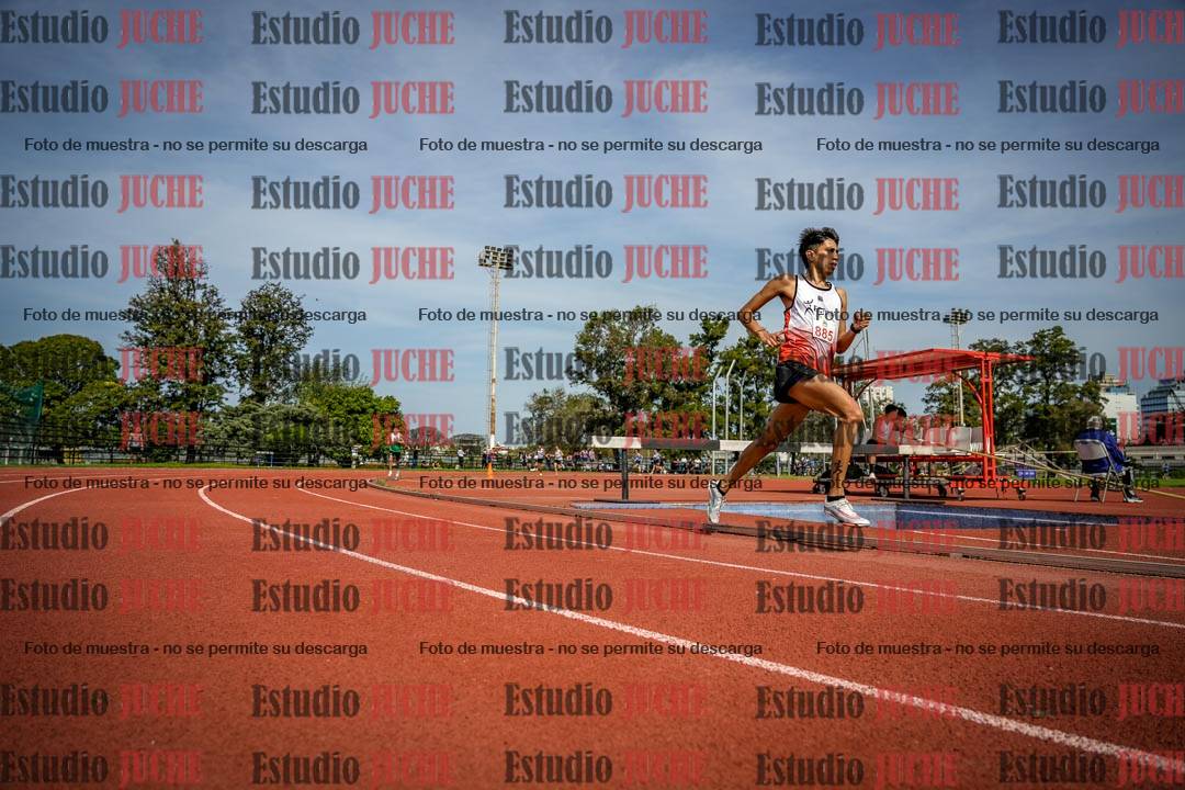 Fotos de los 3000 m llanos de varones