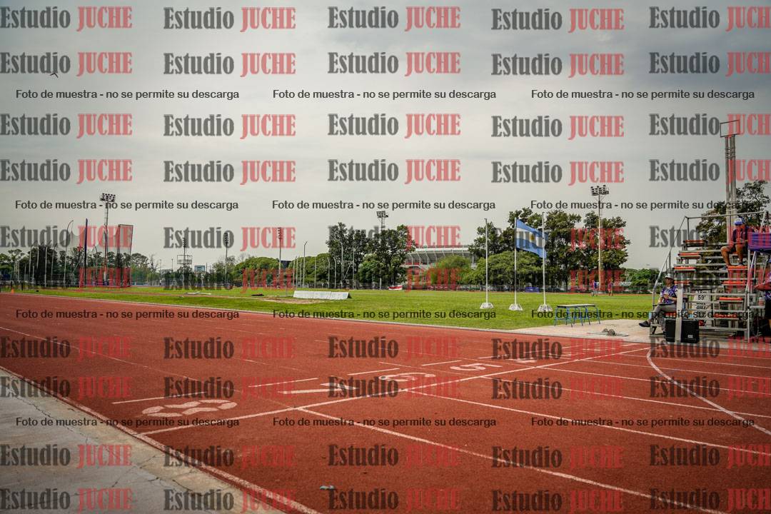 Fotos de los 400 m con vallas de varones