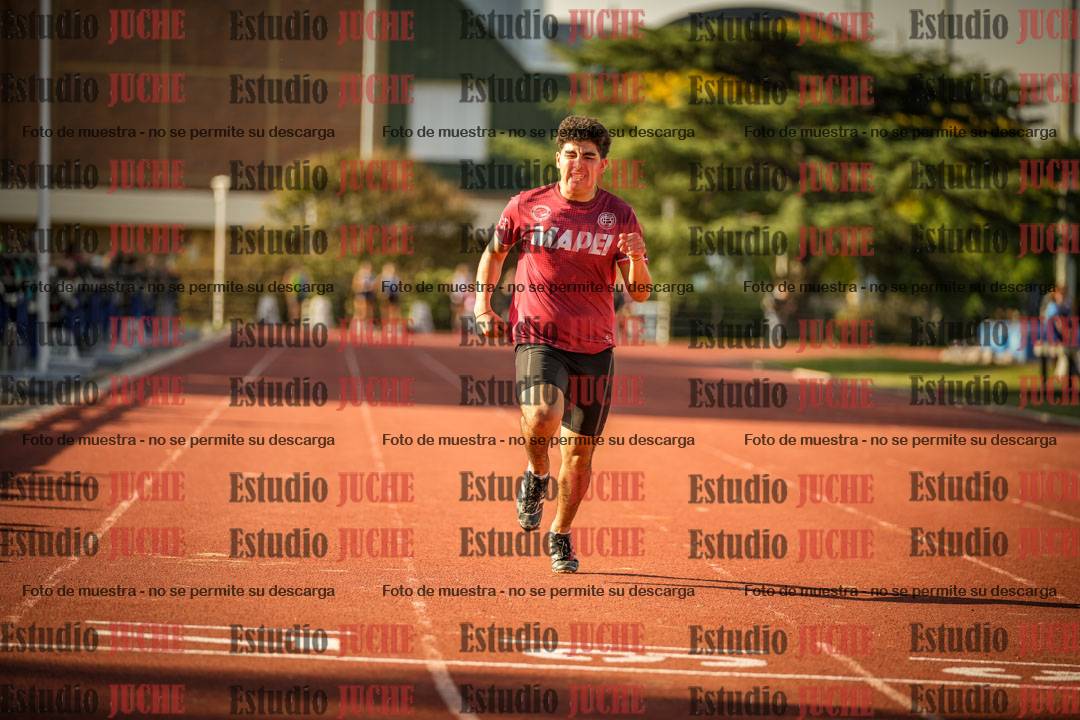 Fotos de los 400 m llanos de varones