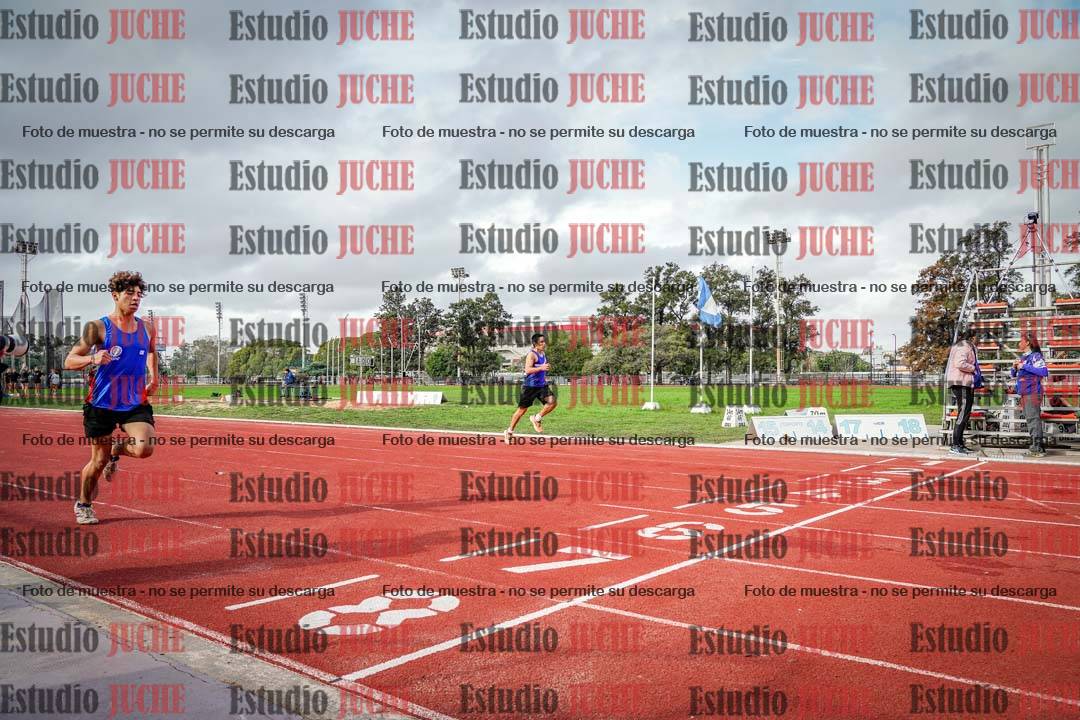 Fotos de los 400 m llanos de varones