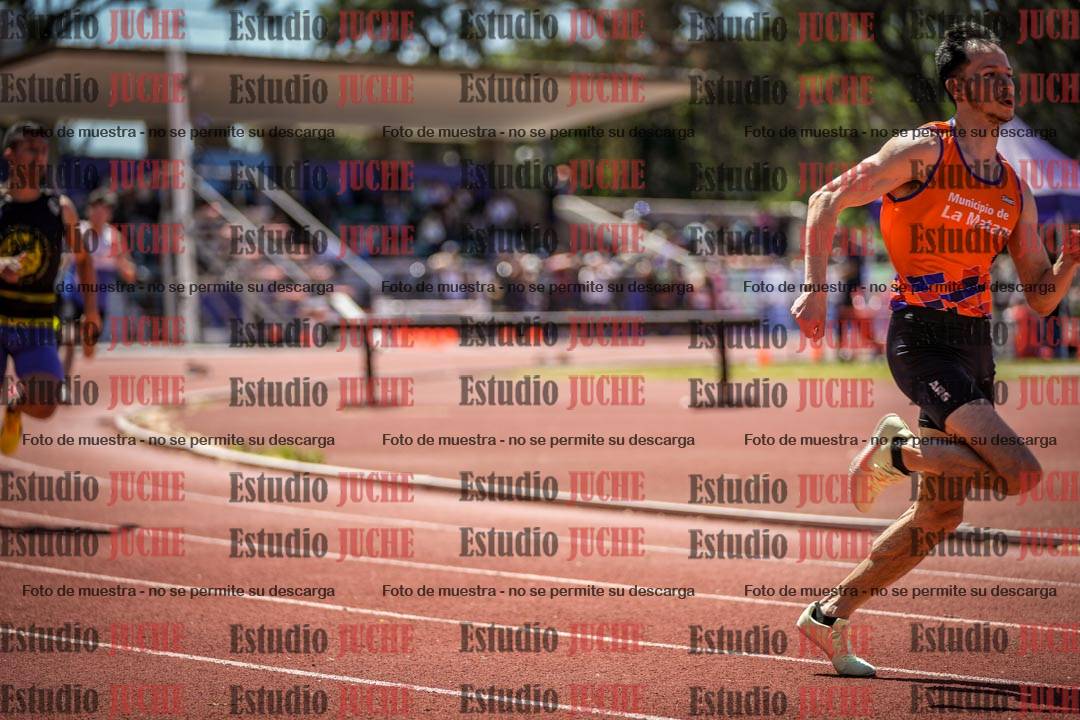 Fotos de los 400 m llanos de varones