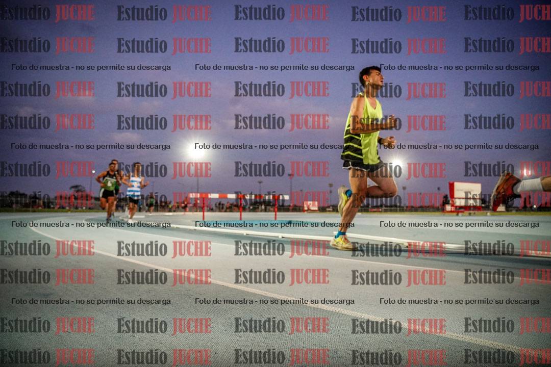 Fotos de los 3000 m llanos de varones