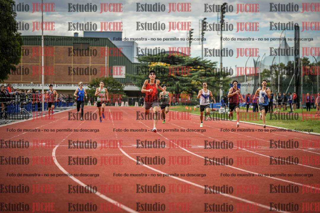 Fotos de los 400 m llanos de varones
