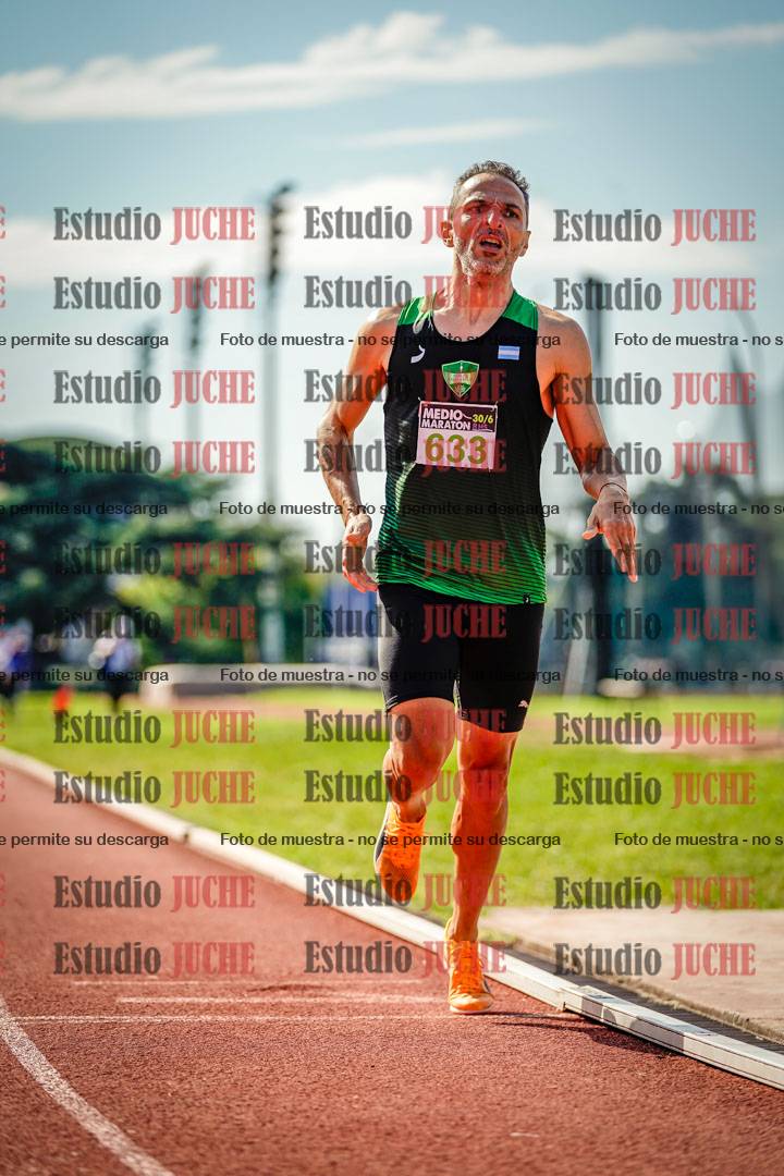 Fotos de los 800 m llanos de varones