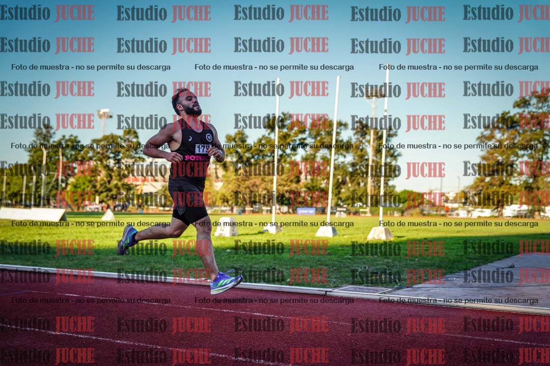Fotos de los 3000 m llanos de varones