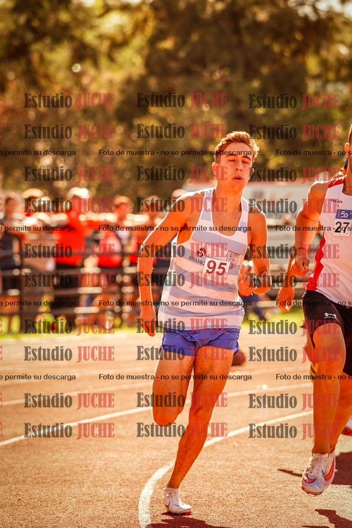 Fotos de los 800 m llanos de varones
