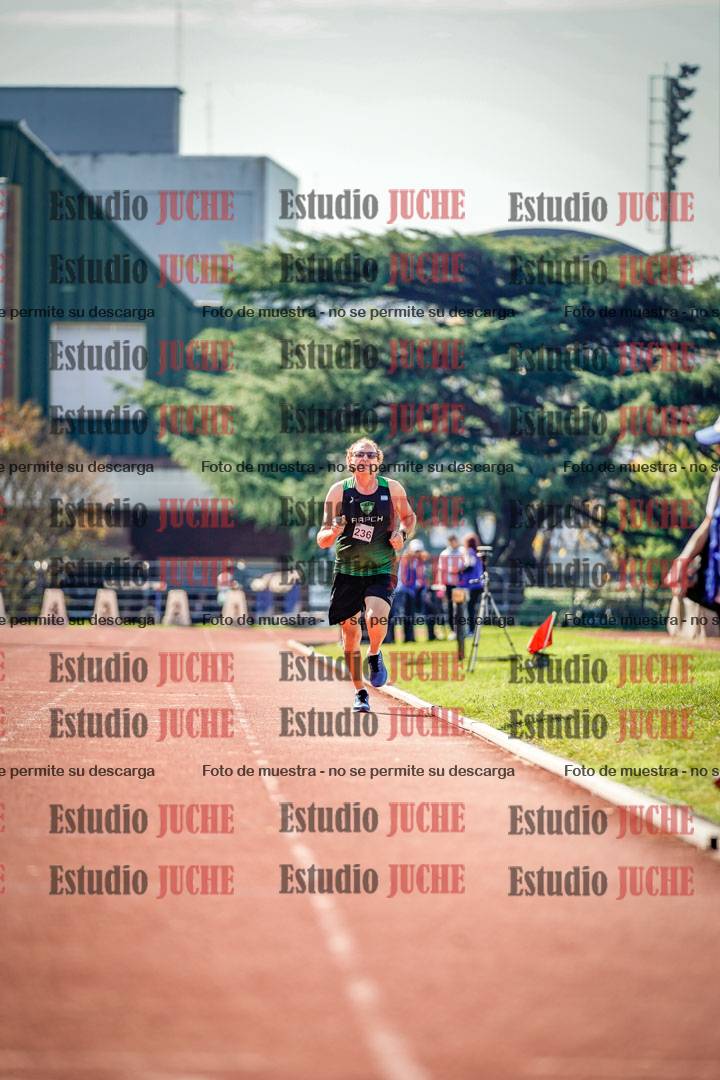 Fotos de los 800 m llanos de varones